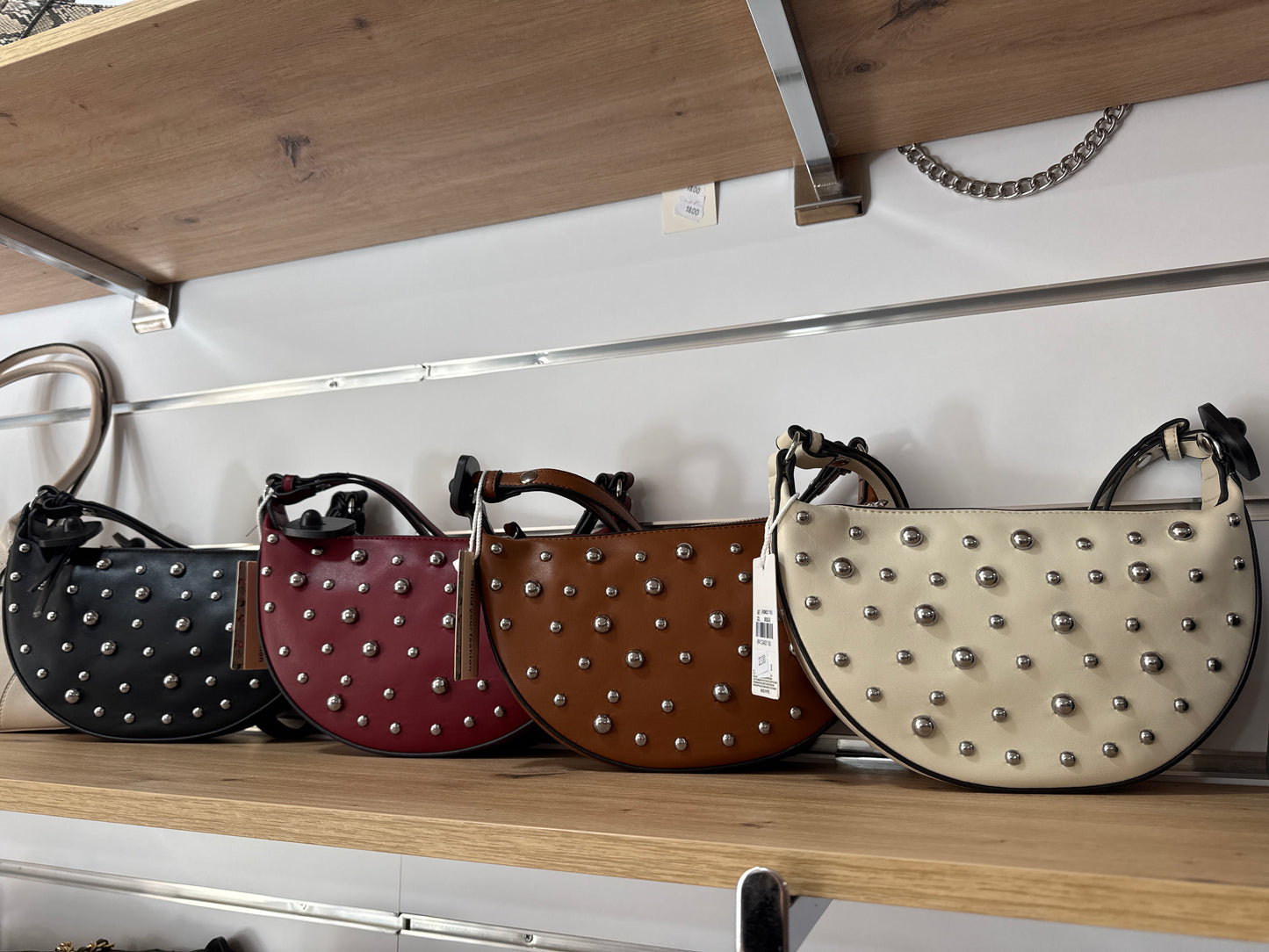 Bolso tachuelas